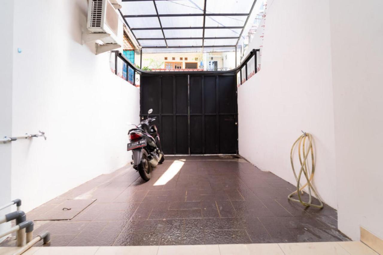 ג'קרטה Koolkost Syariah @ Kebon Kacang III Street מראה חיצוני תמונה